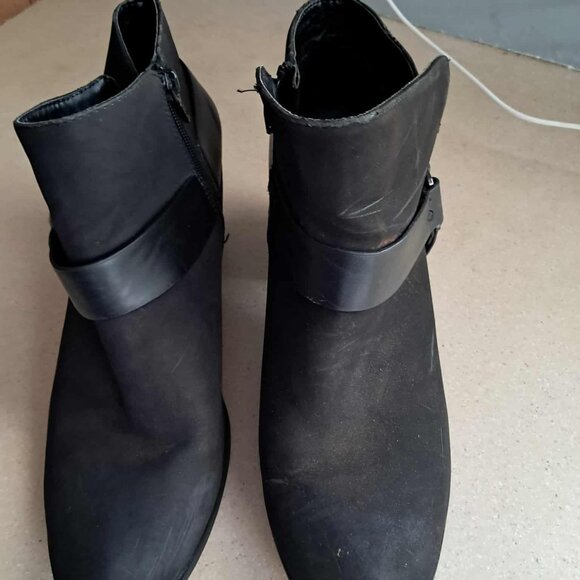 WOMENS BOOTS SHOES SIZE 11 - Picture 1 of 12
